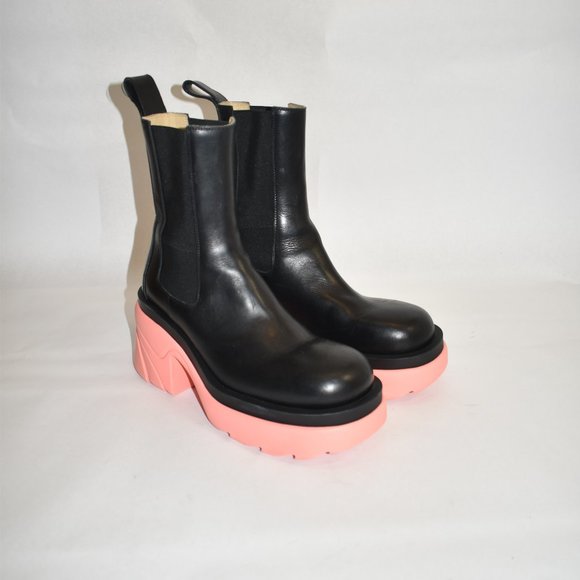 BOTTEGA VENETA Black & Pink Flamingo Flash Chelsea Boots 39 IT 9 US - Picture 2 of 11